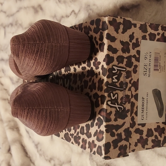 French Sole Gumdrop Canvas Wedge - Picture 9 of 12